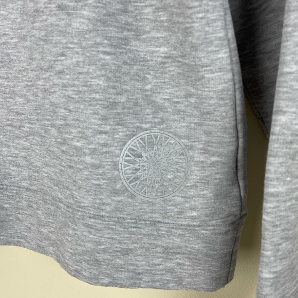 Soulcycle Funnel Neck 1/4 zip Sweatshirt Logo - Picture 5 of 8